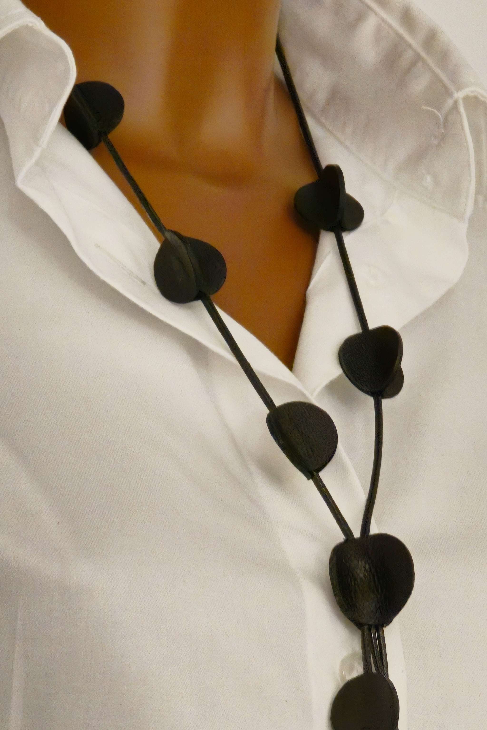 Collana 3D Total BlackCollana 3D Total BlackHAND MADE 25
